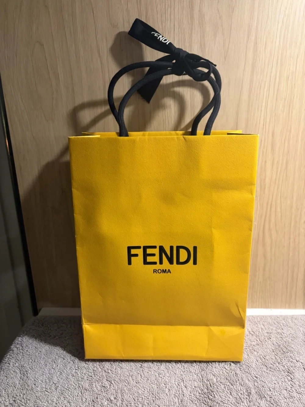 Fendi Roma Wallet - Picture 9 of 9